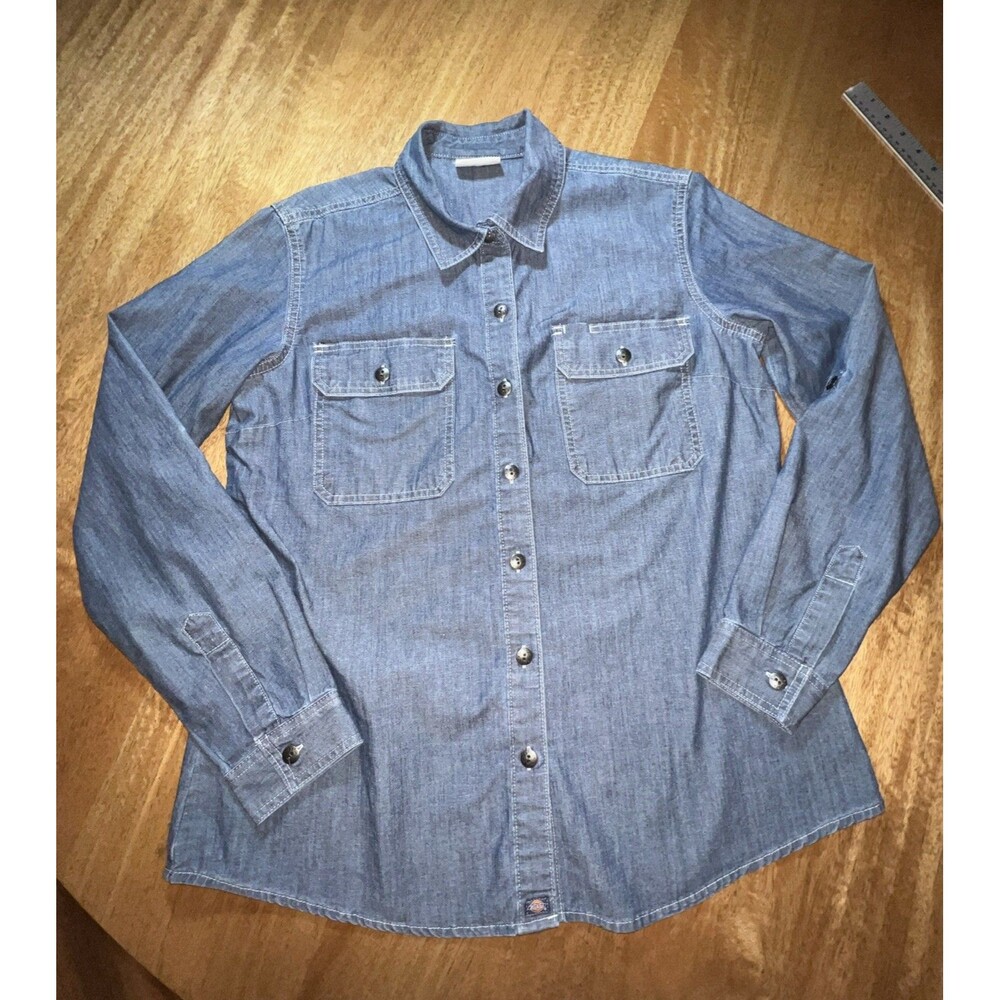 Women’s Dickies Blue Denim Button Up Shirt Size Medium